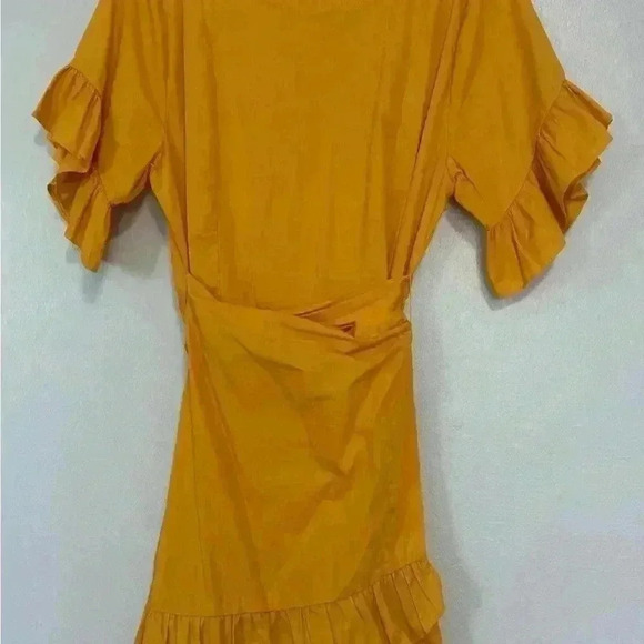 Socialite Red Ruffle mini Wrap dress size Medium - Picture 5 of 5